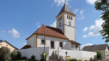 Kath. Pfarrkirche St. Johannes der Täufer in Pfahldorf bei Kipfenberg
| Bild: Armin Reinsch