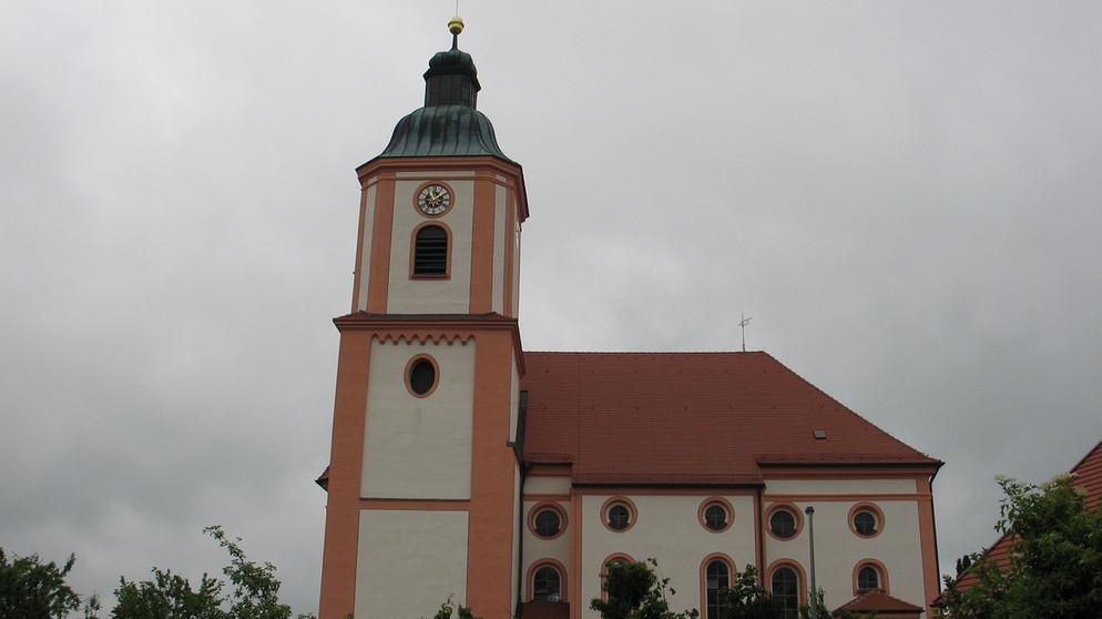 Kath. Pfarrkirche St. Nikolaus in Reichling in Oberbayern | Bild: Daniela Hollrotter