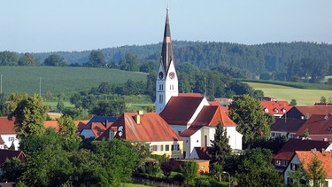 Katholische Pfarrkirche St. Maria Magdalena in Schiltberg
| Bild: Michael Schmidberger