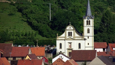 Kath. Pfarrkirche St. Sebastian in Halsheim | Bild: Erwin Reuß