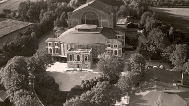 Das Bayreuther Festspielhaus um 1920 | Bild: ©picture-alliance/dpa