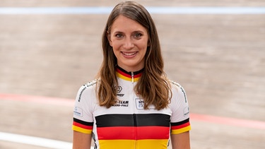Fotosession zum Podcast "Dein Weg. Dein Ziel": Bahnrad-Olympiasiegerin Miriam Welte | Bild: BR/Thomas von der Heiden