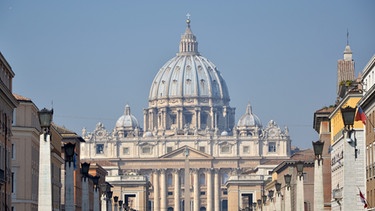 Der Petersdom in Rom | Bild: picture-alliance/dpa