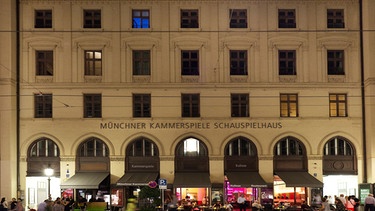 Münchner Kammerspiele - Außenaufnahme | Bild: https://www.muenchner-kammerspiele.de/