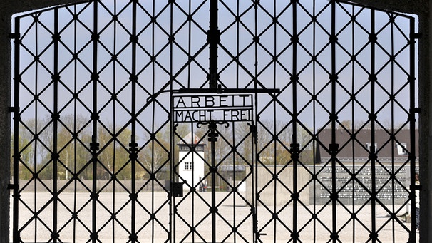 Früherer Haupteingang des Konzentrationslagers Dachau | Bild: picture-alliance/dpa