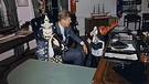 J.F. Kennedy mit seinen zu Halloween verkleideten Kindern | Bild: picture-alliance/dpa