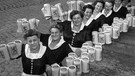 Bedienungen auf der Wiesn 1952 | Bild: picture-alliance/dpa