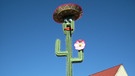 2007 bastelte sich die Dorfjugend ein Maibaum-Kaktus-Männchen. | Bild: Robert Ebert