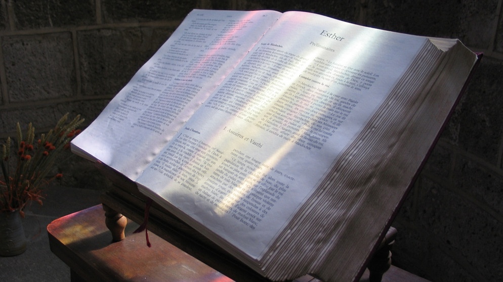 Das Buch Ester im alten Testament | Bild: picture-alliance/dpa