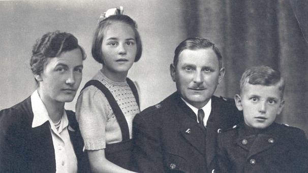 Jakob Roider mit seiner Familie | Bild: BR