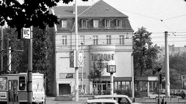 Kino "Toni" am Antonplatz in Berlin-Weißensee (1990) | Bild: picture-alliance/dpa