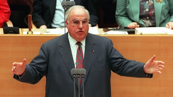 Helmut Kohl 1996 im Bundestag | Bild: picture-alliance/dpa