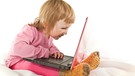 Kind ist online | Bild: colourbox.com