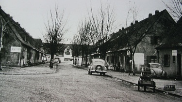 Straße im DP-Lager Föhrenwald bei Wolfratshausen 1956 | Bild: Stadtarchiv Wolfratshausen