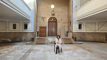 Rachel Salamander in der neuen Synagoge an der Reichenbachstraße | Bild: BR