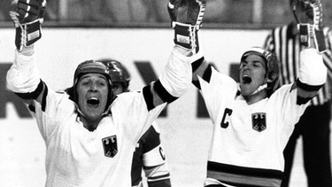 Erich Kühnhackl und Alois Schloder, Olympische Spiele, 14. Februar 1976 | Bild: imago/Sven Simon