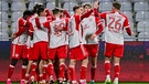 Jubel bei den Fußballern des FC Bayern II | Bild: picture alliance / foto2press | Sven Leifer