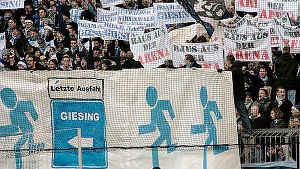 Löwenfans  für eine Rückkehr ins Grünwalder Stadion | Bild: picture-alliance/dpa