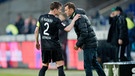 Paul Verhaegh und Markus Weinzierl in der vergangenen Saison | Bild: picture-alliance/dpa