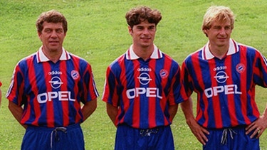 Otto Rehhagel und FC Bayern-Neuzugänge 1995 | Bild: picture-alliance/dpa