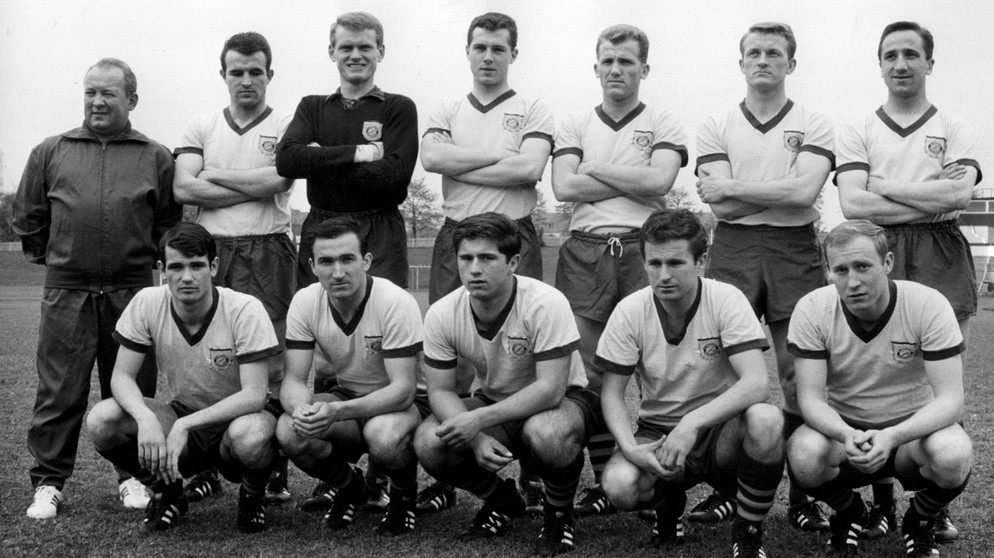 FC Bayern München Mannschaftskarte 1965-66 3 