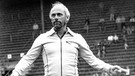 Trainer Udo Lattek am Ball | Bild: picture-alliance/dpa