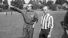 Trainer Udo Lattek neben Helmut Schön | Bild: picture-alliance/dpa