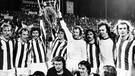 FC Bayern-Siegerfoto nach dem Europapokalsieg 1974 | Bild: picture-alliance/dpa