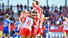 FCB Frauen feiern Sieg | Bild: picture alliance / BEAUTIFUL SPORTS