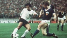 Szene aus dem WM Spiel BRD - DDR 1974 in Hamburg | Bild: picture-alliance/dpa
