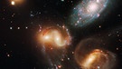 Die Galaxiegruppe Stephans Quintett, bestehend aus den Galaxien NGC 7317, NGC 7318A, NGC 7318B, NGC 7319 und NGC 7320 | Bild: NASA