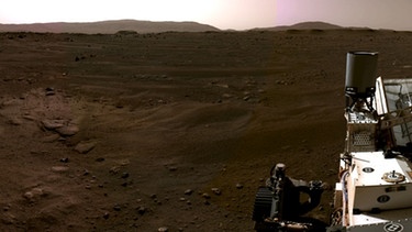 Ausschnitt der ersten Panoramaaufnahme von Perseverance auf dem Mars. Der NASA-Rover ist im Jerezo-Krater gelandet, um Bodenmaterial des Mars zu untersuchen. | Bild: NASA/JPL-Caltech/MSSS/ASU