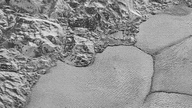 Bergige Plutoregion am Sputnik Planum | Bild: NASA/JHUAPL/SwRI