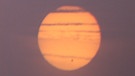 Der Venustransit bei Sonnenaufgang, aufgenommen in Brennberg bei Regensburg | Bild: Andreas Schnellbögl