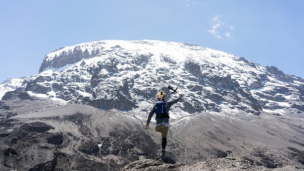 Tom Belz am Kilimandscharo | Bild: Nils Heck