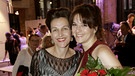 Bettina Reitz (l) und Martina Gedeck  | Bild: picture-alliance/dpa