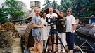 Unterwegs auf den "Backwaters" in Kerala/Süd-Indien. Von links: Herbert Stiglmaier (Redakteur), Raimund Lesk (Kamera), Stefanie Tücking (Moderatorin) und Klaus Huthmann (Regie). Cochin/Indien, 1996. | Bild: BR