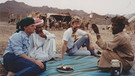 Friedrich Schreiber  (links )1985 bei Dreharbeiten im Oman | Bild: privat