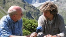 Ernst Vogt (li) interviewt Reinhold Messner | Bild: BR, privat