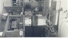 Schaltraum im Sender Ismaning mit Mitarbeitern, 1945 | Bild: BR, Hans Schürer, 1945
