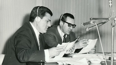 Die Redakteure des italienischen Ausländerprogramms: Mario Cerza (links) und Gualtiero Guidi, 1968 | Bild: BR, Historisches Archiv