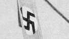 Hakenkreuzfahne am Riemerschmidbau 1933 | Bild: BR / Historisches Archiv