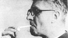 Portrait von Theodor Auzinger, Hörspielleiter, mit Zigarette in den 1930er Jahren | Bild: BR/ HIstorisches Archiv