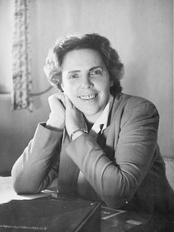 Ilse Weitsch am Schreibtisch, 1950er | Bild: BR / Historisches Archiv
