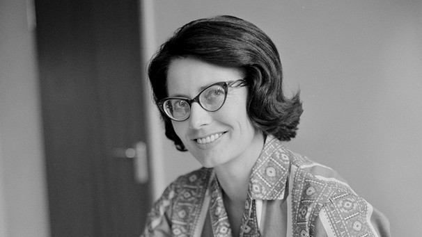 Lore Walb in ihrem Büro | Bild: BR, Historisches Archiv/Lindinger