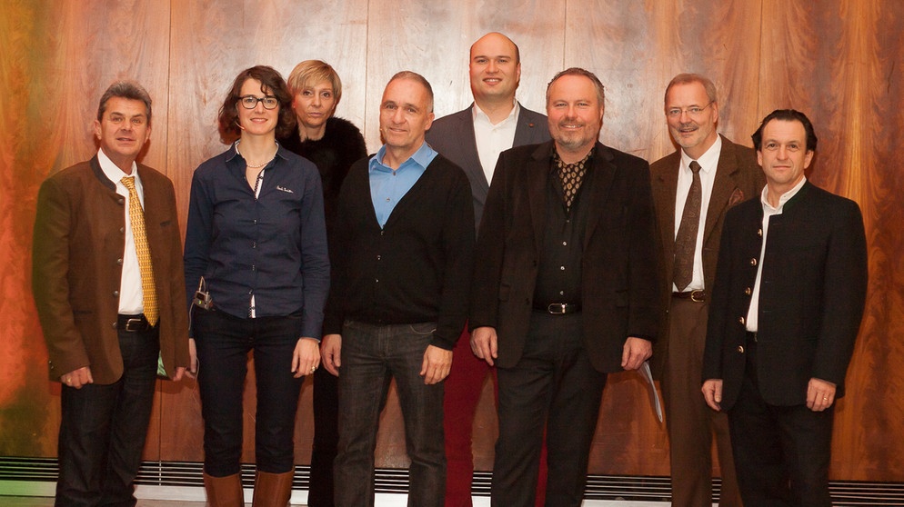 Gruppenbild des Sprecher-Teams bei der Sprech(er)stunde "Weihnachten" am 15.12.2014 im Funkhaus in München | Bild: BR/Andreas Dirscherl