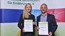 Preisträgerin Vanessa Lünenschloß und Preisträger Jan Zimmermann | Bild: DGE/Christian Augustin