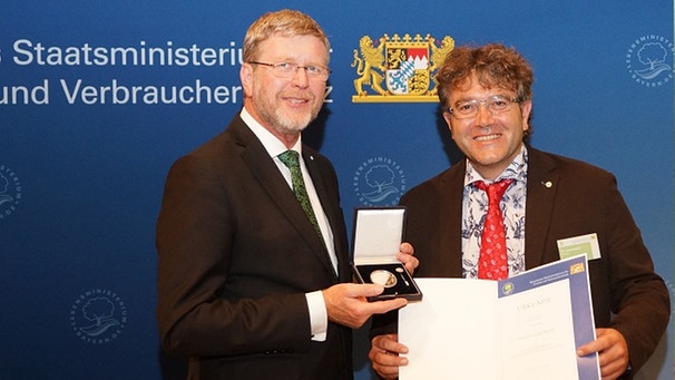Umweltminister Marcel Huber mit Dr. Georg Bayerle | Bild: Umweltministerium Bayern