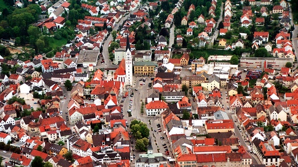 Luftaufnahme der bayerischen Stadt Pfaffenhofen an der Ilm | Bild: picture-alliance/dpa