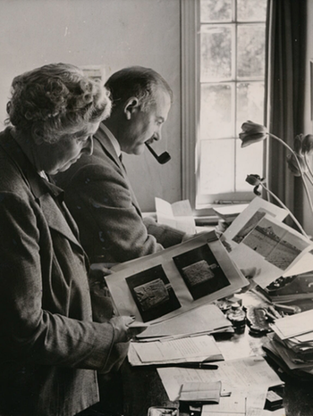 Agatha Christie und Max Mallowan England 1950er-Jahre | Bild: John Mallowan
